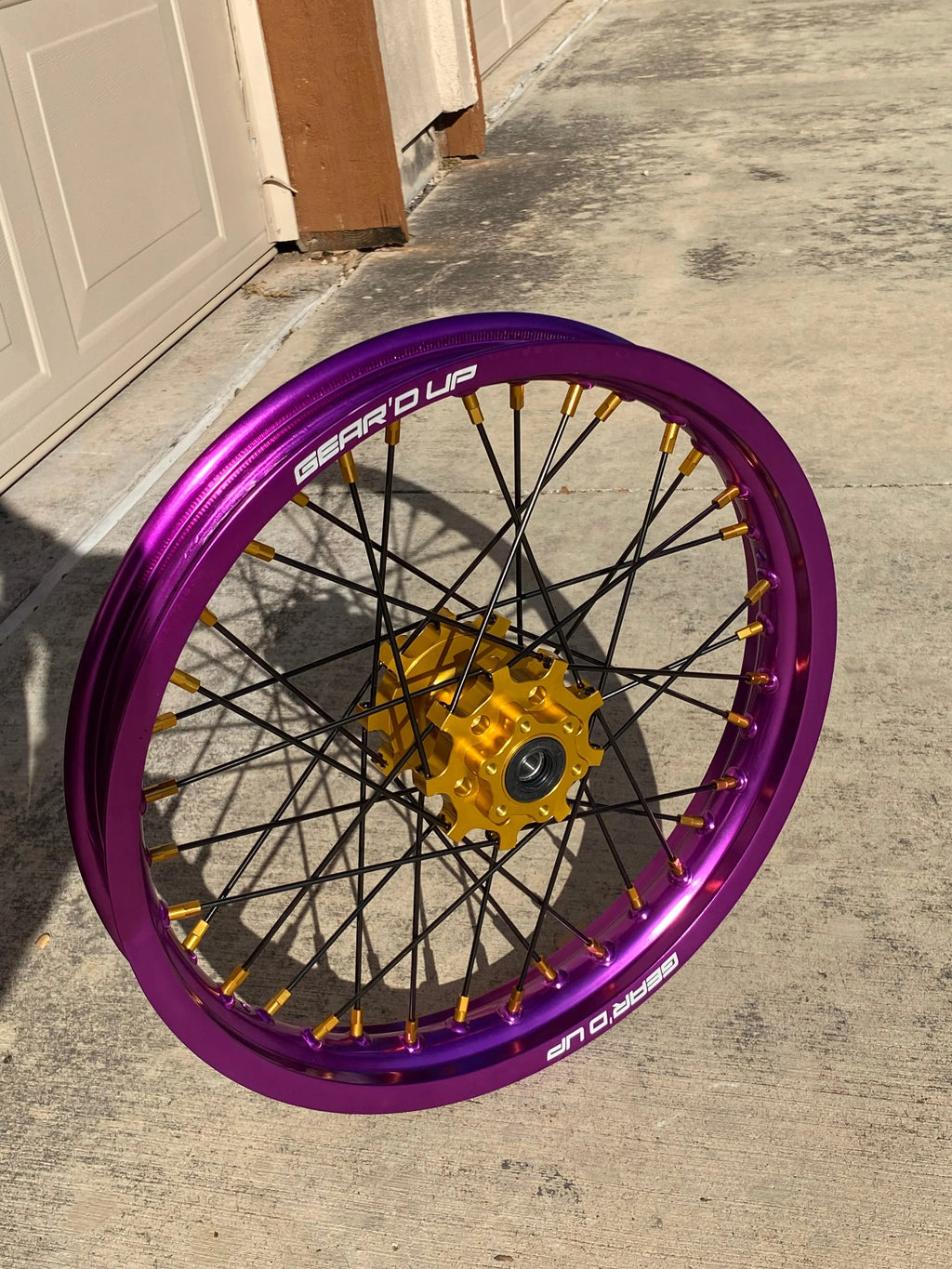 CUSTOM E-MOTO WHEEL BUILDER