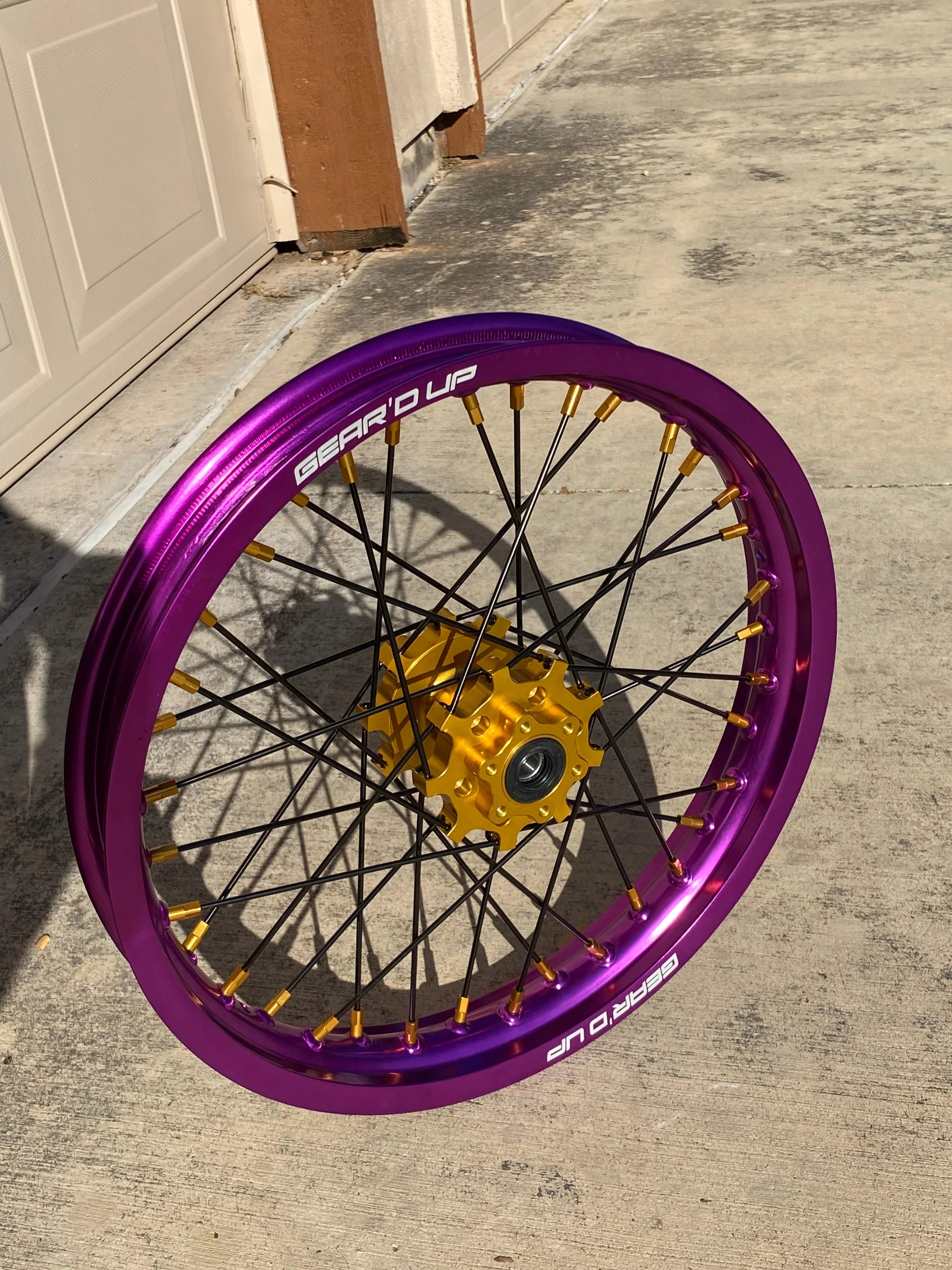 CUSTOM E-MOTO WHEEL BUILDER