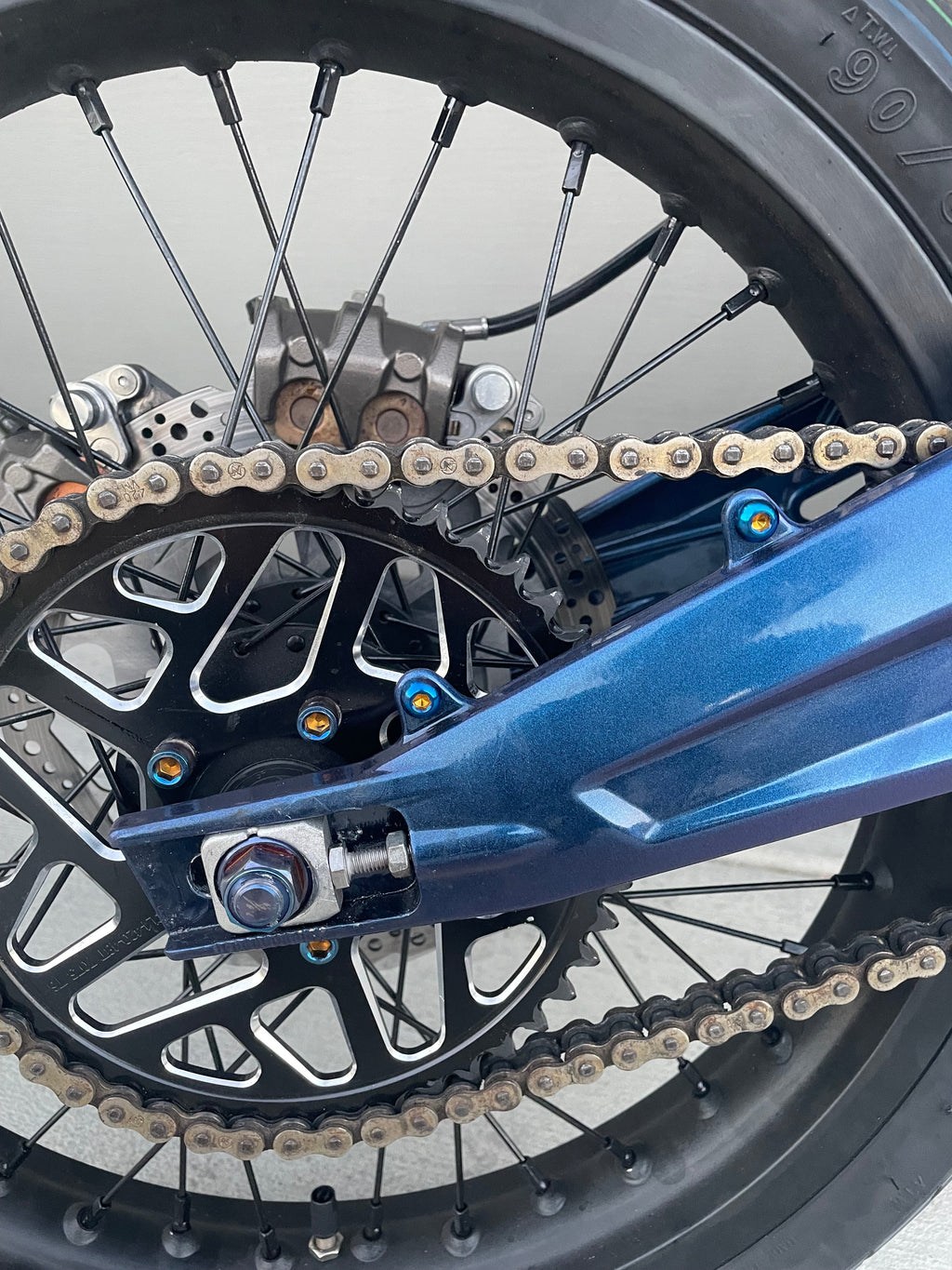 E-moto chain guard titanium(2pc)