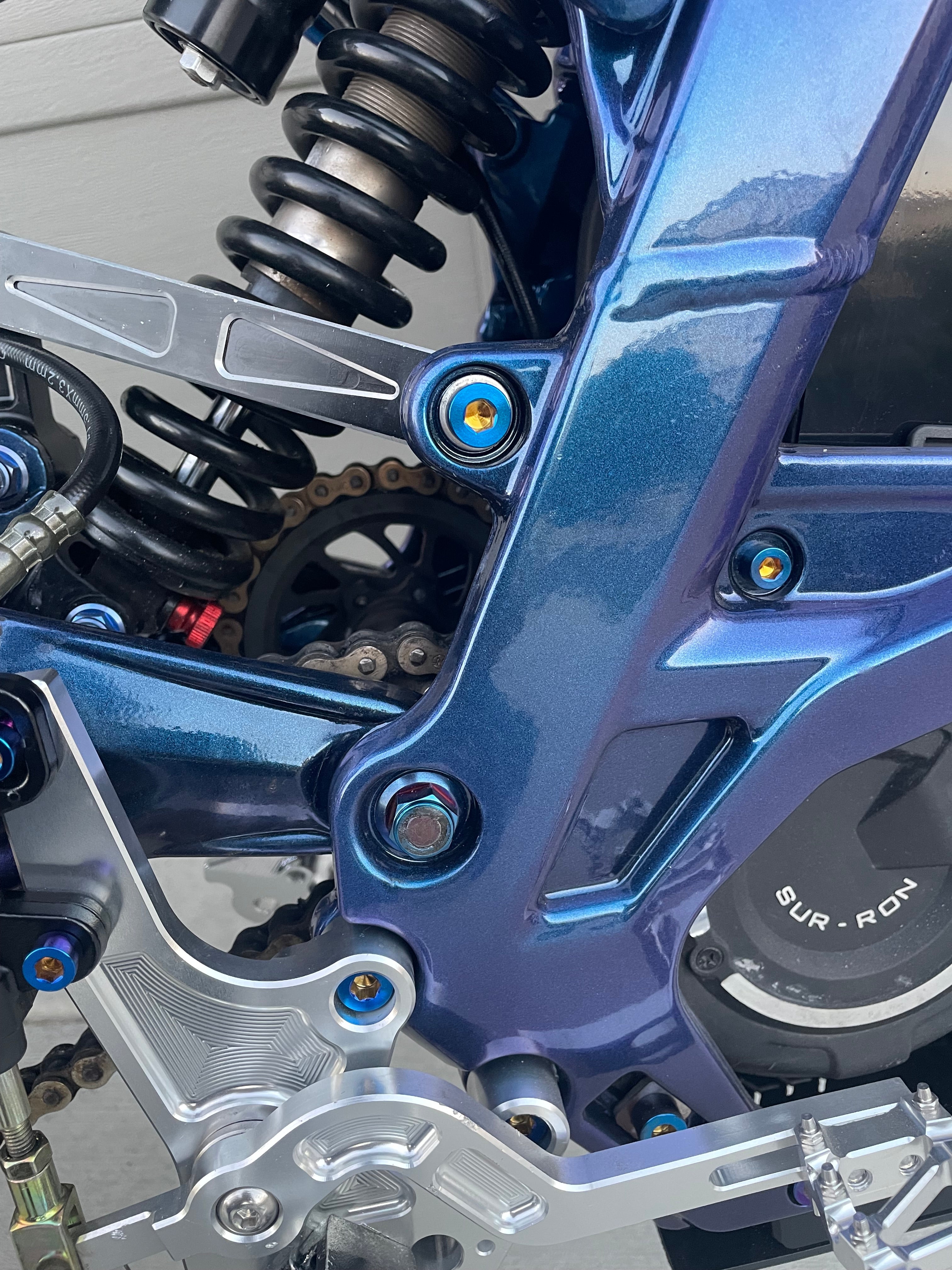 E-moto triangle bolts(2pc)