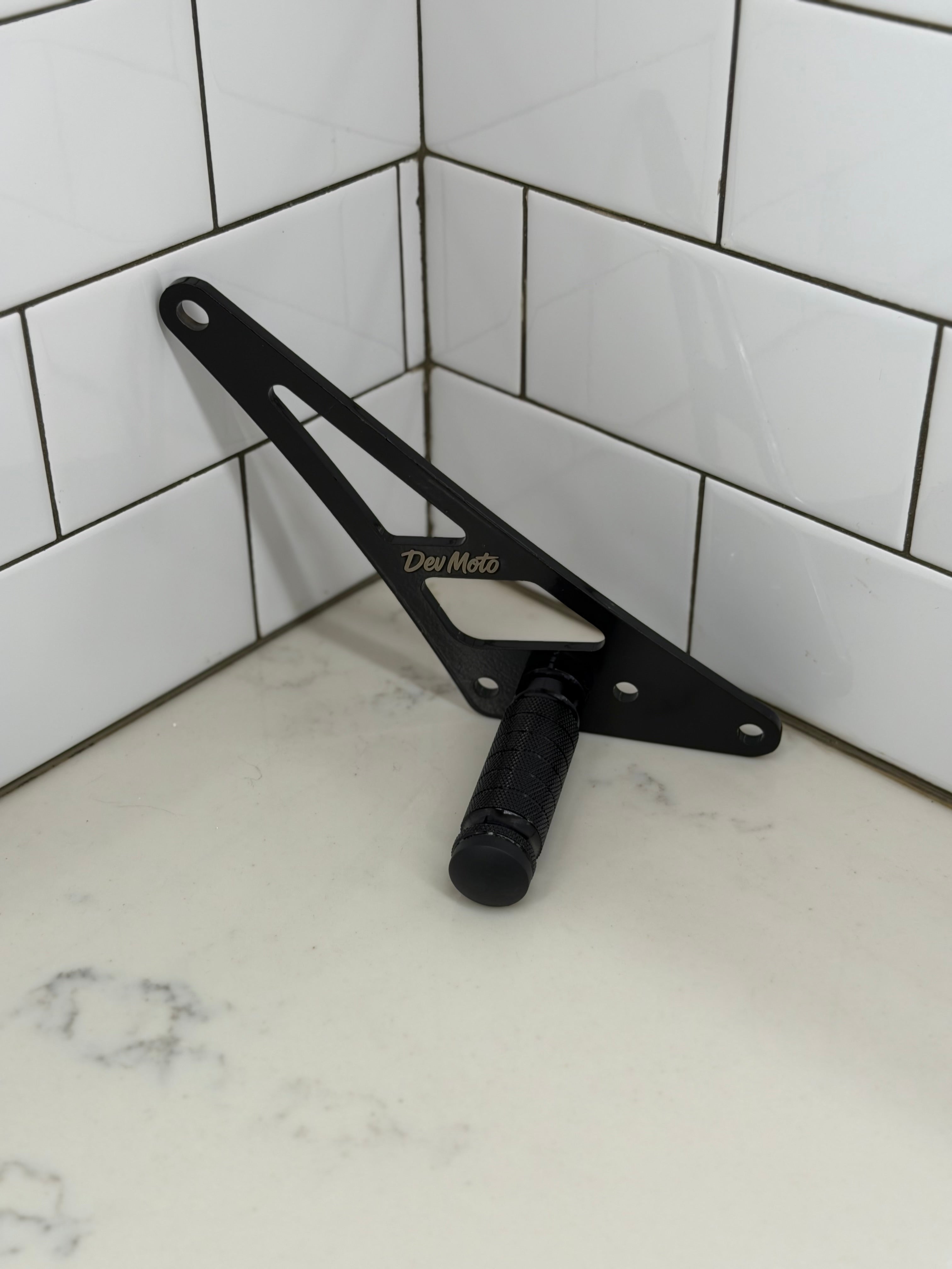 Emoto Shift Lock/Foot Lock