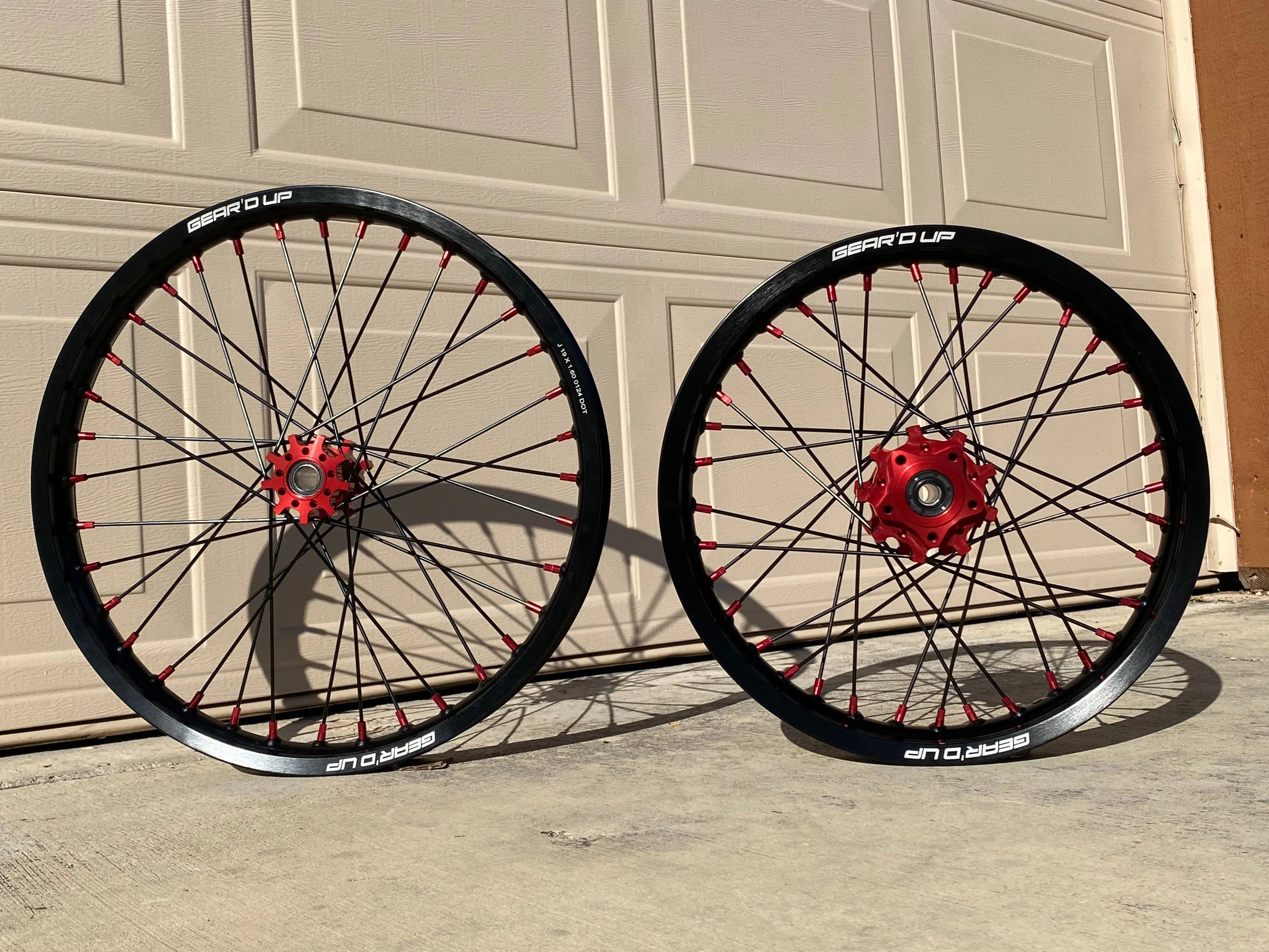 CUSTOM E-MOTO WHEEL BUILDER