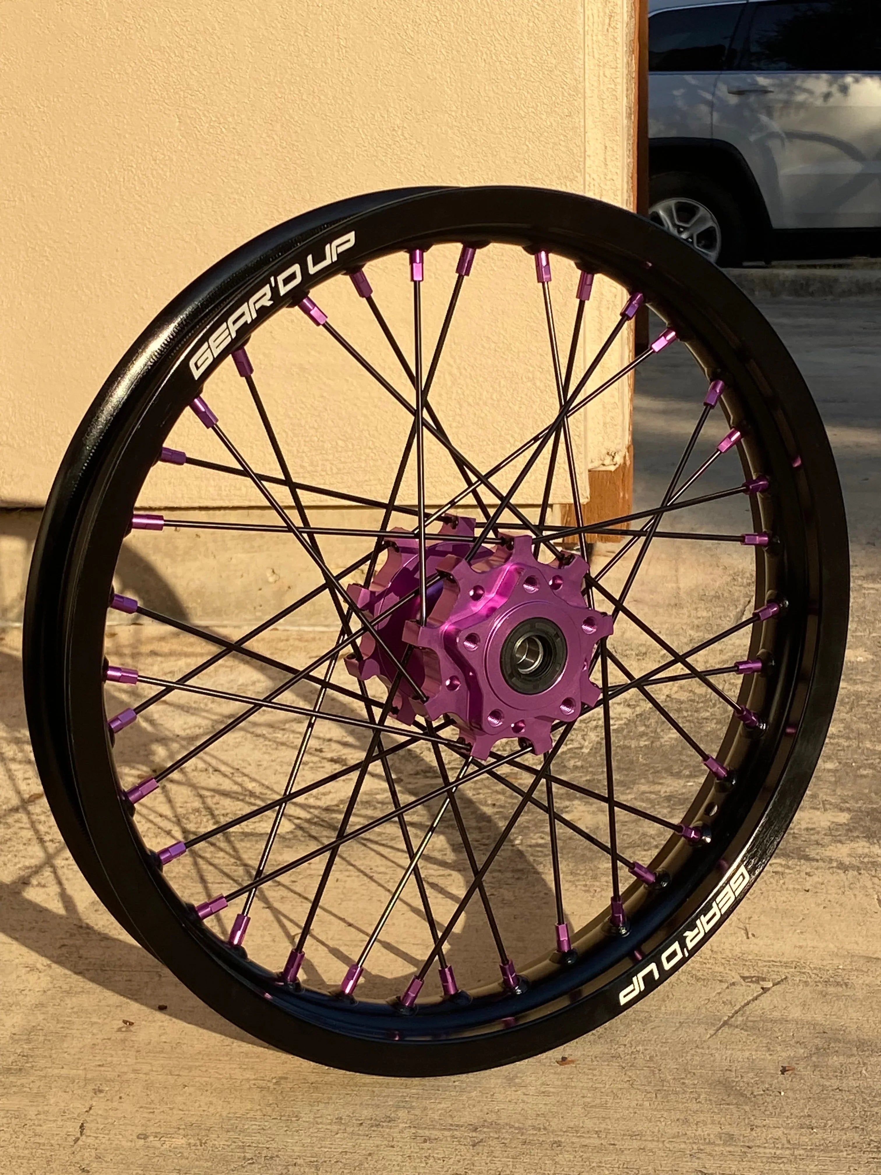 CUSTOM E-MOTO WHEEL BUILDER