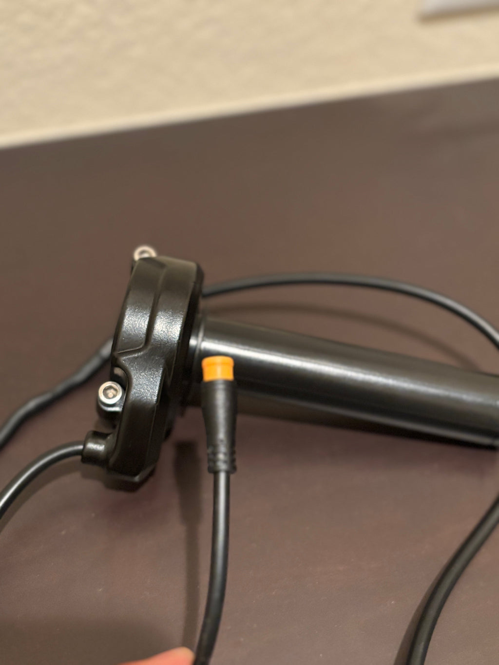 (Macfox, Zooz, Rad, Qlife, GT-73, etc) Plug and Play Surron Throttle